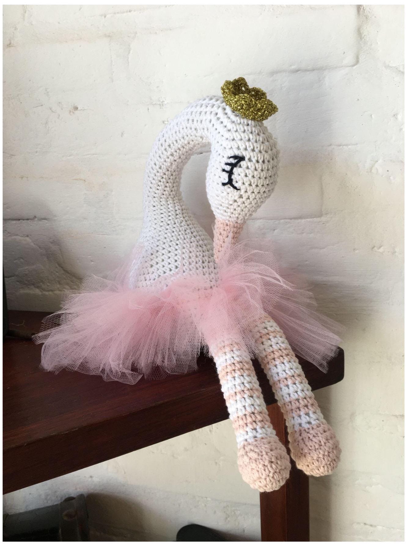 白鳥のプリンセス - PDF 編みぐるみパターン / かぎ針編みパターン