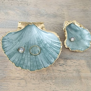 Eggshell Blue & Gold, Scallop Shell w. Oyster and Freshwater Pearls. Trinket, Ring, Jewellery Dish. Coastal Decor. Wedding, Bridesmaid, Brid
