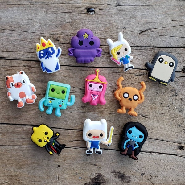11pc Finn und Jake Schuh Charms - Weich-PVC - Charakter Schuh Clips - Verschönerung - Party gefallen - Strumpf Stuffers - Kinder Geschenk