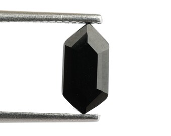 Pietra preziosa esagonale allungata di onice nera naturale, sfaccettata e sciolta (10 x 5 mm)