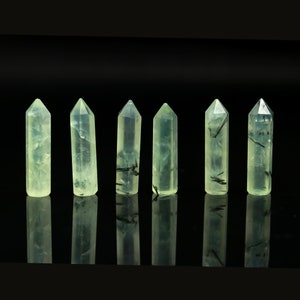 Cristal de prehnita natural en punta de torre, piedra preciosa suelta de prehnita para joyería, forma de lápiz con terminación facetada, tamaño calibrado: 21 x 5 mm