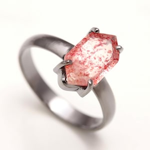 Strawberry Quartz Hexagon Ring: Black Oxidized 925 Sterling Silver