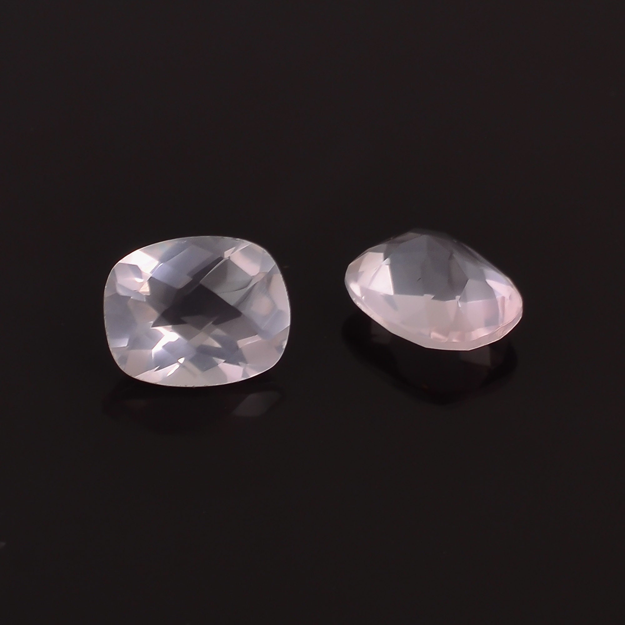 天然ローズクォーツ宝石、輝くチェッカーボードカット（10 x 8 mm 
