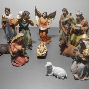 Nativity Scene Figurines: 11-Piece Christmas Decoration (16.5 cm)