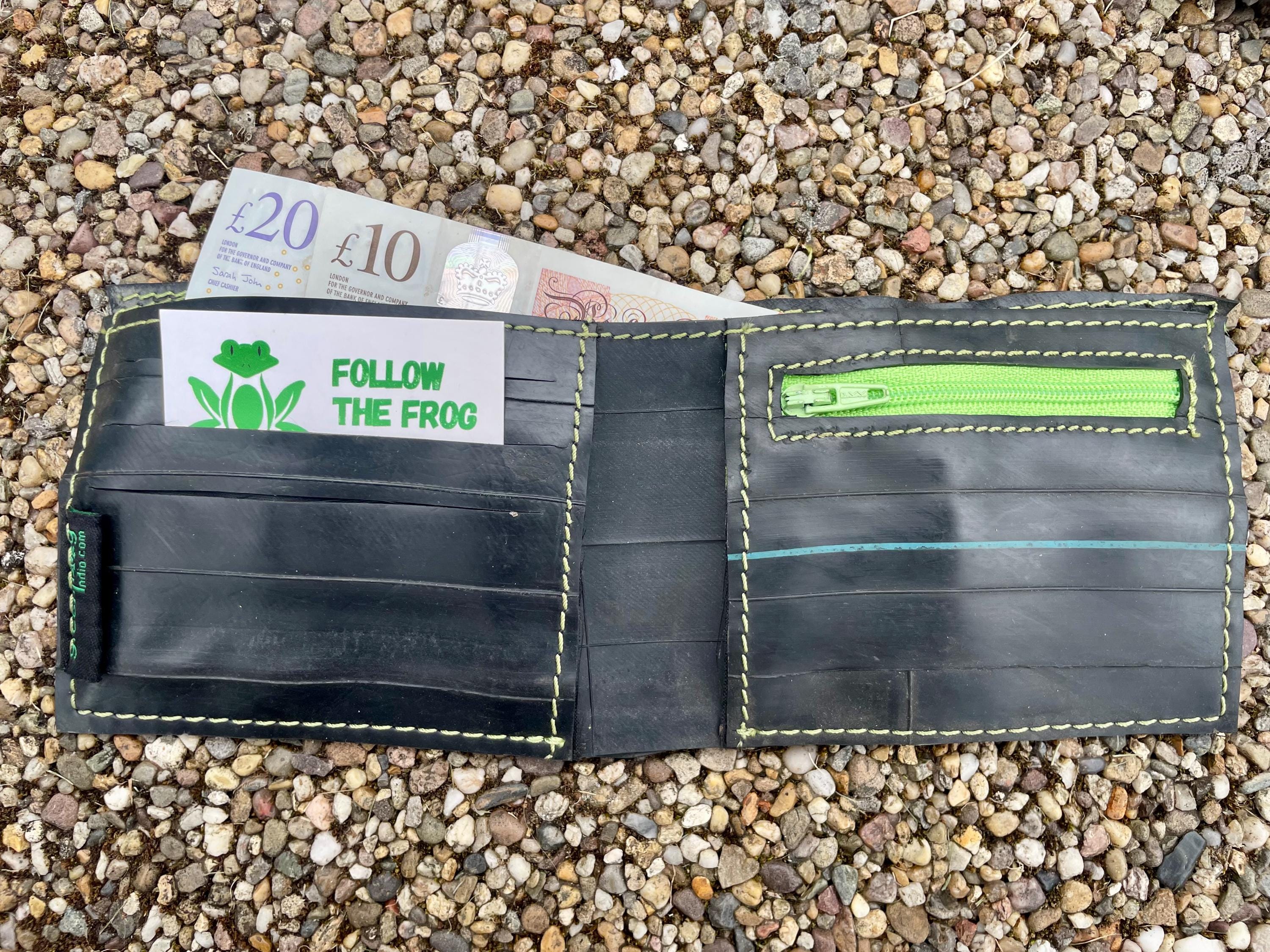 アップサイクルインナーチューブウォレット：手作りリサイクルゴム二つ折り - Etsy 日本