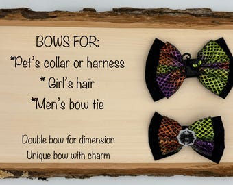 Nœud papillon d'Halloween fabriqué à partir de tissu sous licence pour collier/harnais pour chien/animal de compagnie, bandeau/pince à cheveux/élastique pour chien, nœud papillon pour homme avec breloque