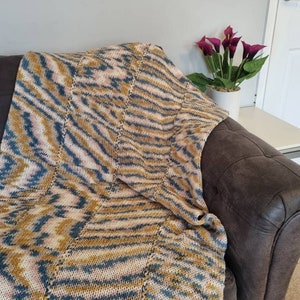 Hand knitted blanket, decorative throw, Pastel rainbow blanket, Winter blankets, best friend birthday gifts, knitted blanket handmade