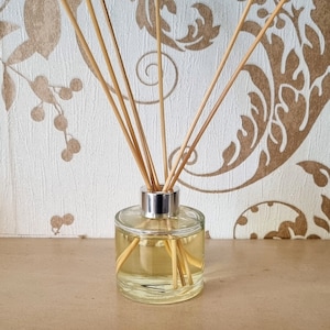 Amber diffuser, Sweet Orange Home fragrance, Reed diffuser gift, Best friend birthday gift for women, Vegan gifts for her, Sustainable gifts