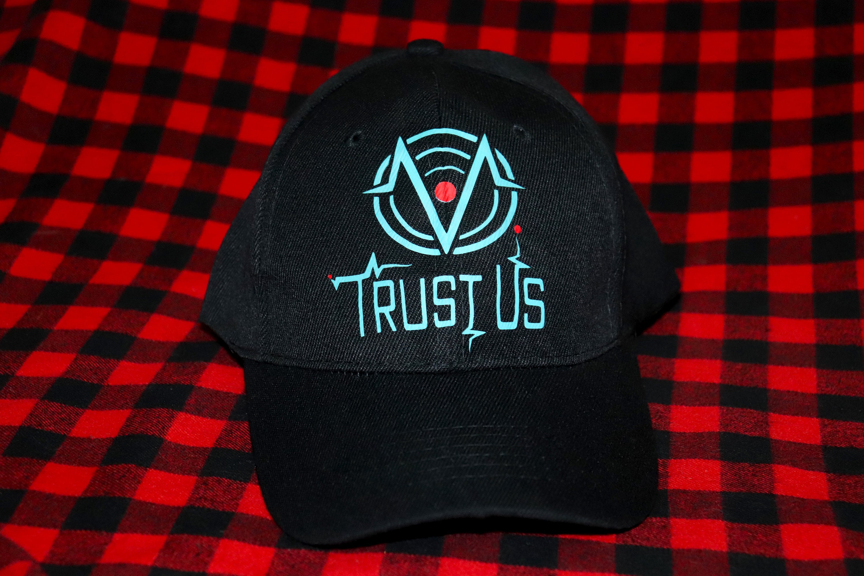 Vox Tech「Trust Us」ハット | Hazbin Hotel 風ベースボール