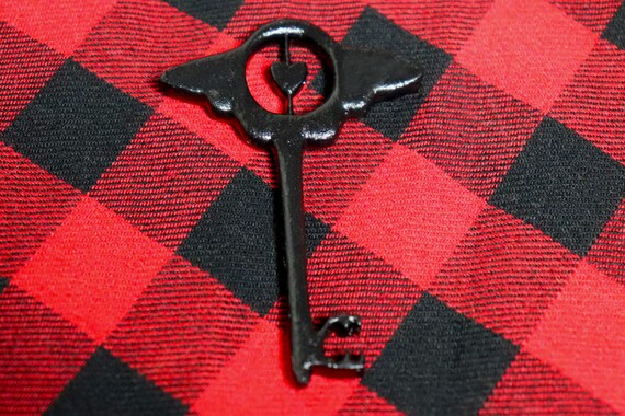 ハズビンホテルキーチェーン：3Dプリント樹脂キー - Etsy 日本