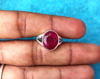 Rosa Rubin Ring: Handgemachter Boho Ring aus 925 Sterlingsilber