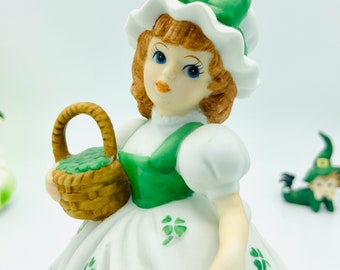 Music Box Shamrock Girl Rotating Peg O'My Heart Lefton St Patrick's Day table centerpiece Vintage Green decor figurine ceramic gift tag MINT