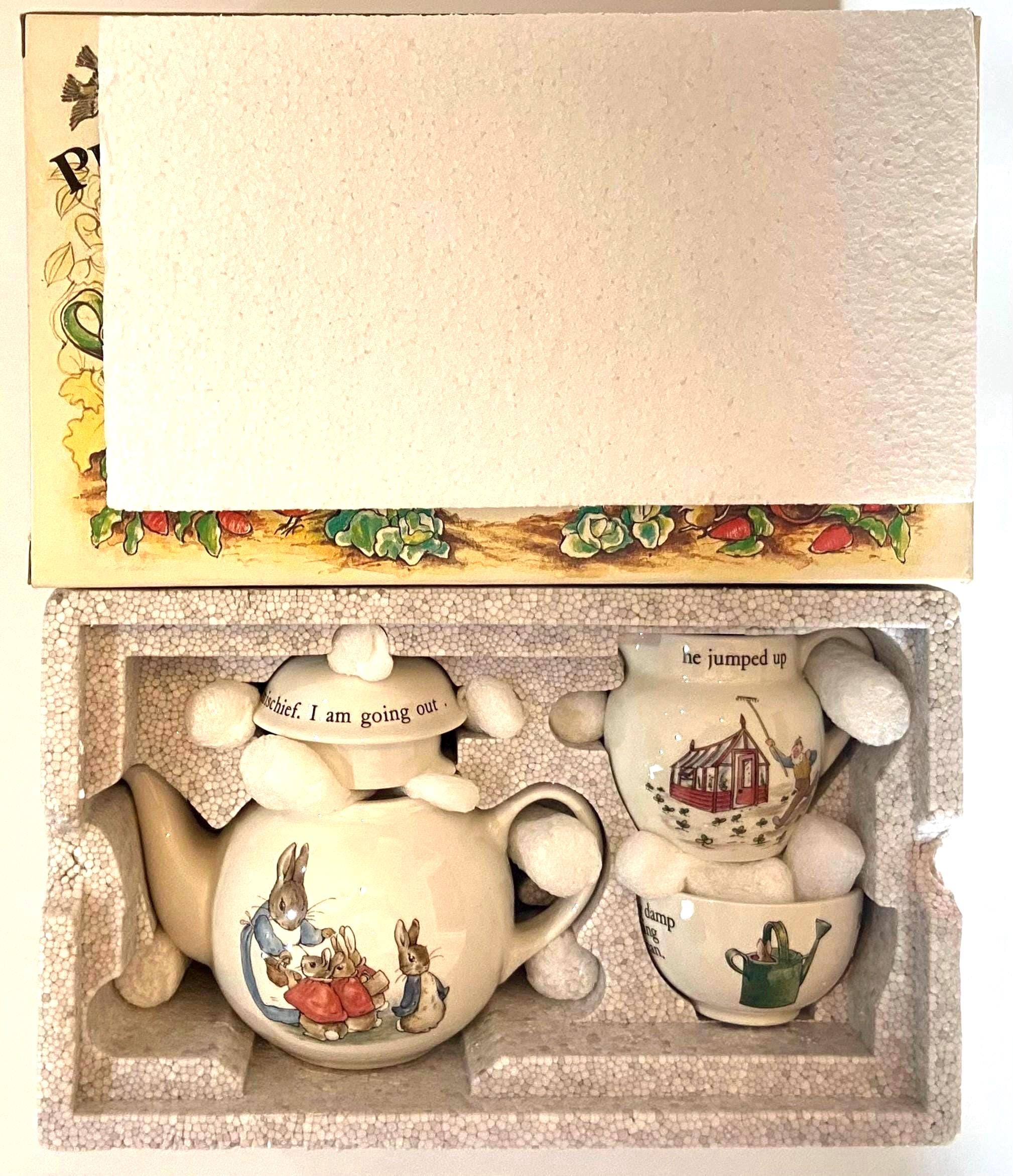 Child Size Tea Set Peter Rabbit 10 Piece Beatrix Potter Wedgwood