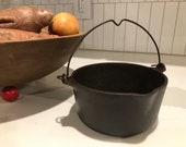 Small Wagner Ware flat base kettle