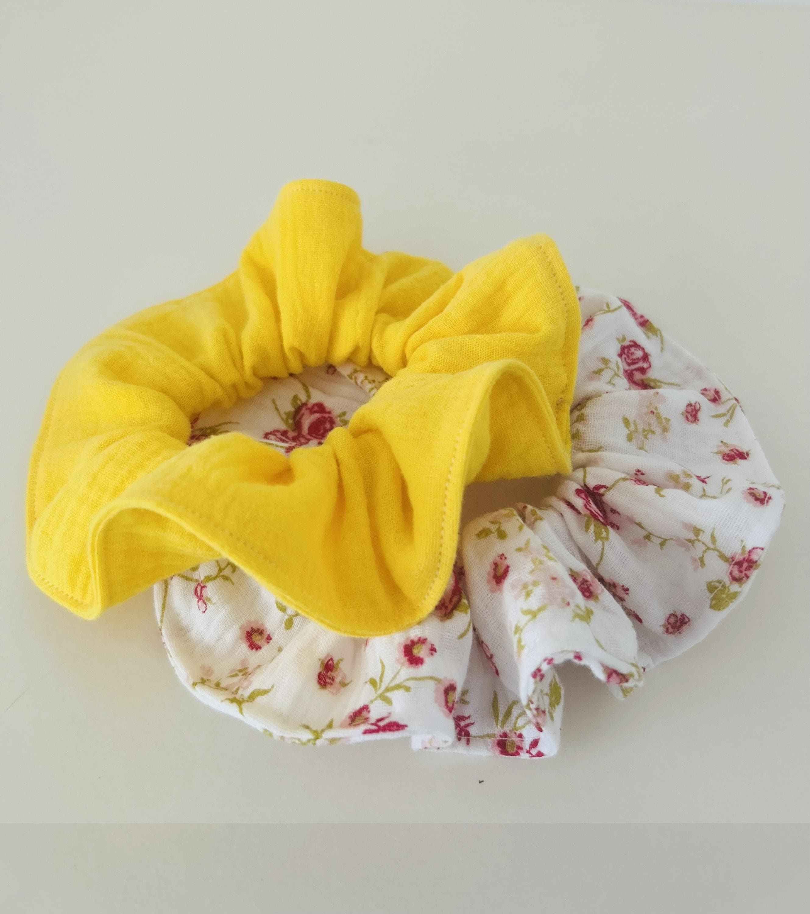 Set of 2 Hair Scrunchies in Floral and Yellow Cotton Gauze  display picture 2