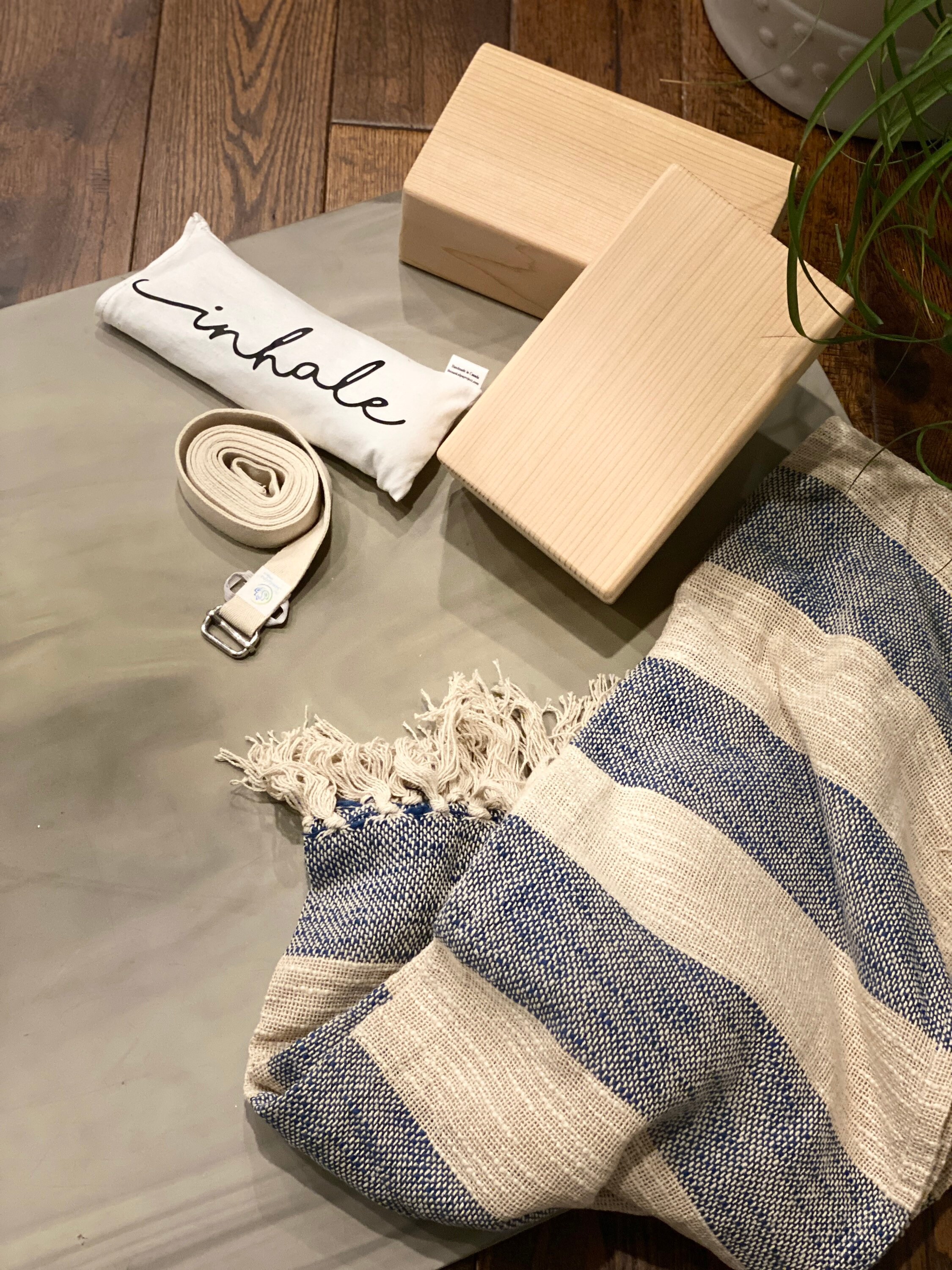 A Pair of Cedar Wood Yoga Block Etsy Canada