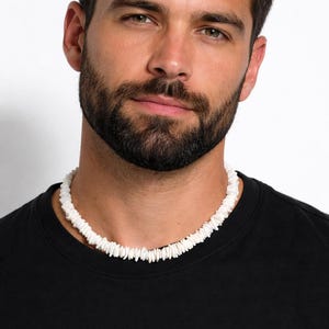 Puka de concha natural hecha a mano