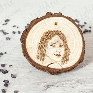 Personalized portraits on wood slice