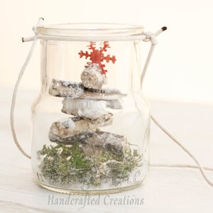 Wooden Christmas Trees in Elegant Glass Jars – Unique and Sustainable Decorations