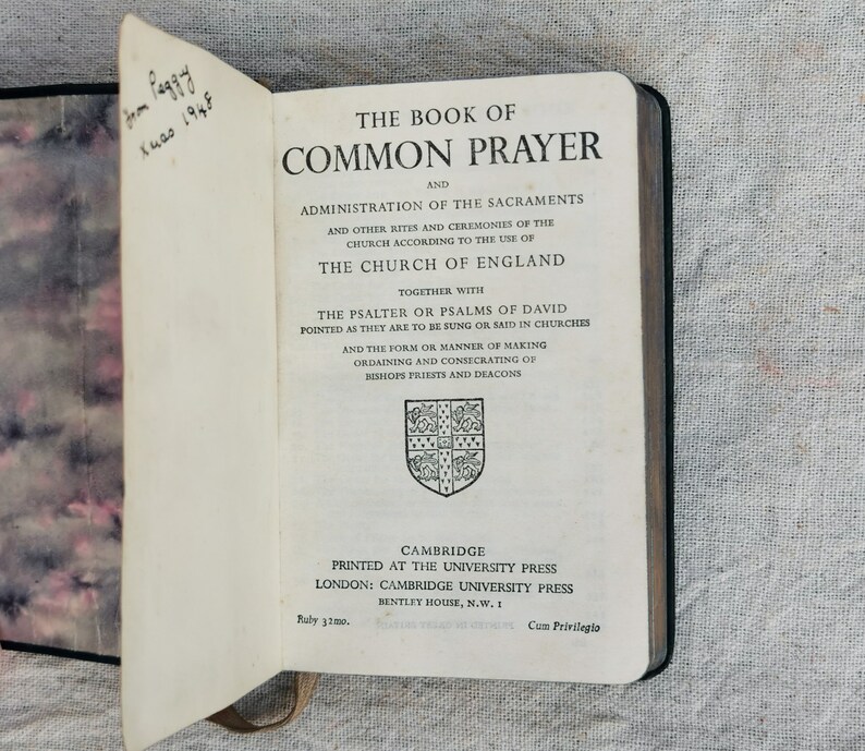 El libro de oración común circa 1940 Cambridge University Etsy España