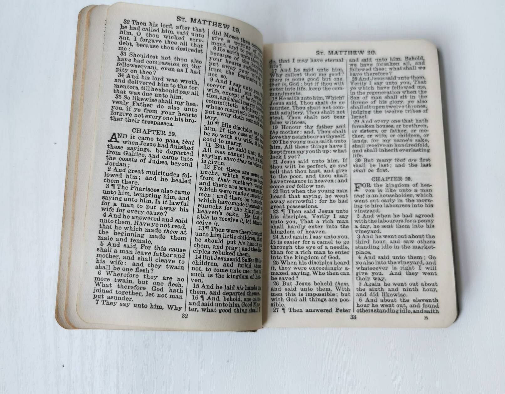 アンティーク聖書　1919年製？　イギリスで購入 新約聖書（1936年）英国外国聖書協会 ニアミニチュア