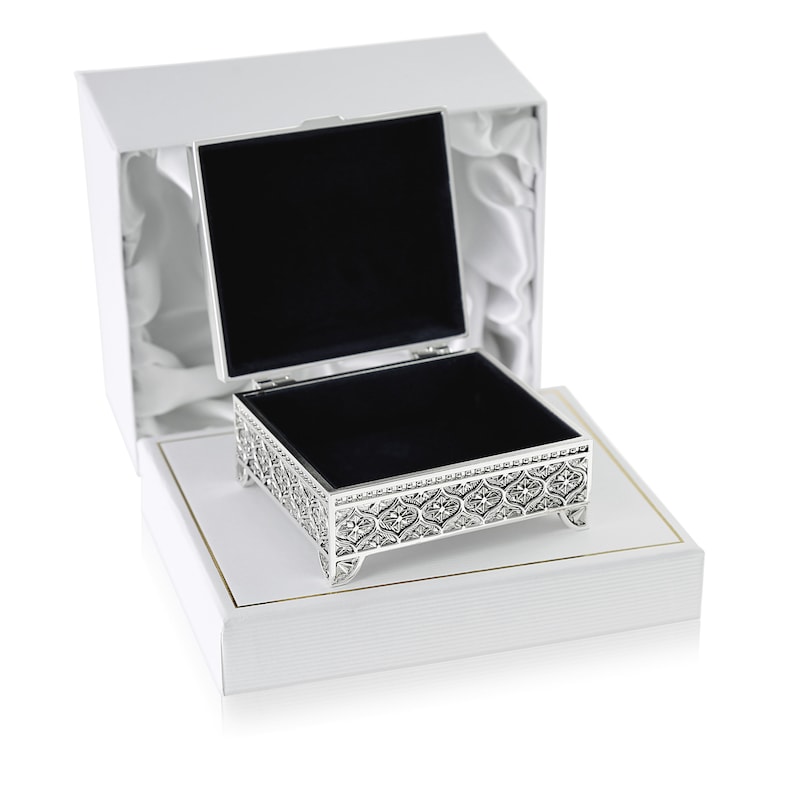 Mother of the Bride or Groom Gift Silver Plated Trinket Box Wedding Personalised Engraved in a Satin Lined Presentation Box Mum Mom Mummy image 3