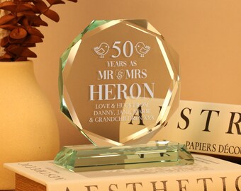 Engraved 50th Golden Wedding Anniversary Gift, Personalised Cut Glass Gift, Gold 50 Years Married Couple Gifts Mum Dad Grandma Grandad Gran