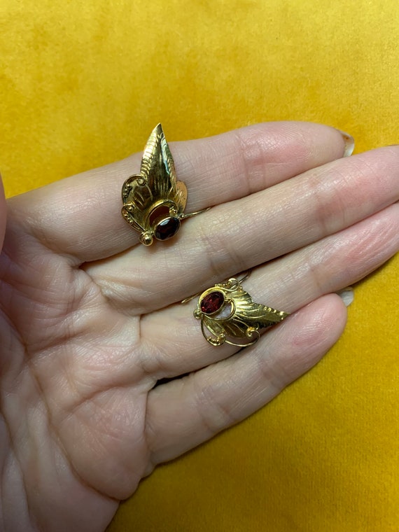 Pretty vintage gold Vermeil and garnet pierced ea… - image 4
