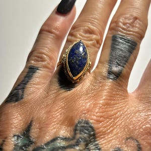 Vintage size 5.75 lapis ring in 14 karat gold