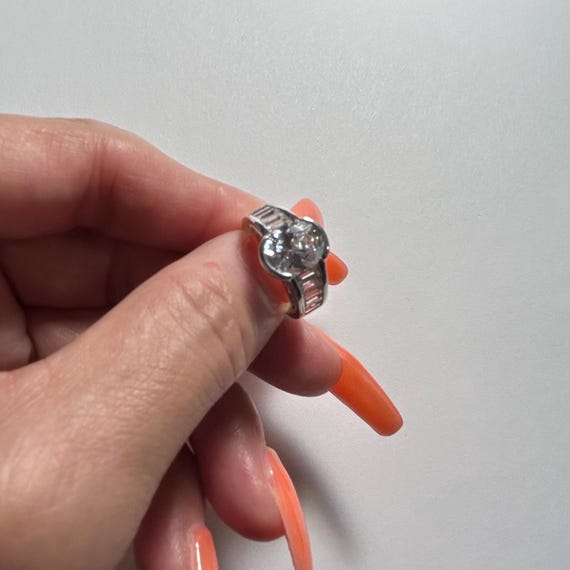 Vintage Oval CZ Sterling Silver Statement Ring, S… - image 8