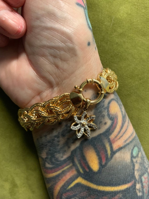 Unique loose large chain-link bracelet in gold Ver