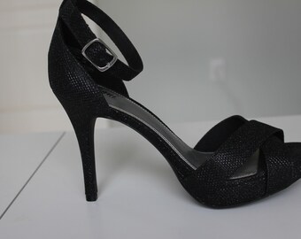 fioni black sandals