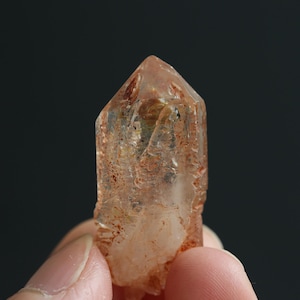 Enhydro petroleum quartz point, 1 moving bubble, Natural UV reactive petroleum quartz, Red skeletal quartz, DIY Crystal gift，#253