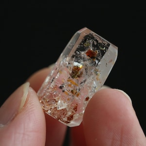 Enhydro petroleum quartz point, 1 moving bubble,Polished petroleum quartz, Natural UV reactive petroleum quartz, DIY Crystal gift，#458