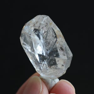 1 Moving bubble, Enhydro crystal point,Natural enhydro diamond, Enhydro quartz, Raw crystal point，#058