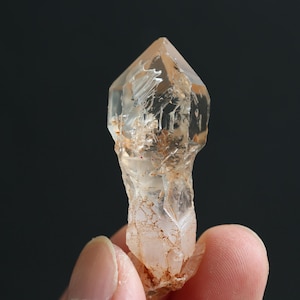 1 Moving bubble, Enhydro crystal point,Natural enhydro diamond, Enhydro quartz, Raw crystal point，#158