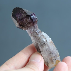 3 bewegliche Blasen, Roher Super 7 Quarz, Enwassero Super Seven Quarz Spitze, Natürlicher Amethyst Quarz Spitze, Enwasserydo Kristall Spitze, #222