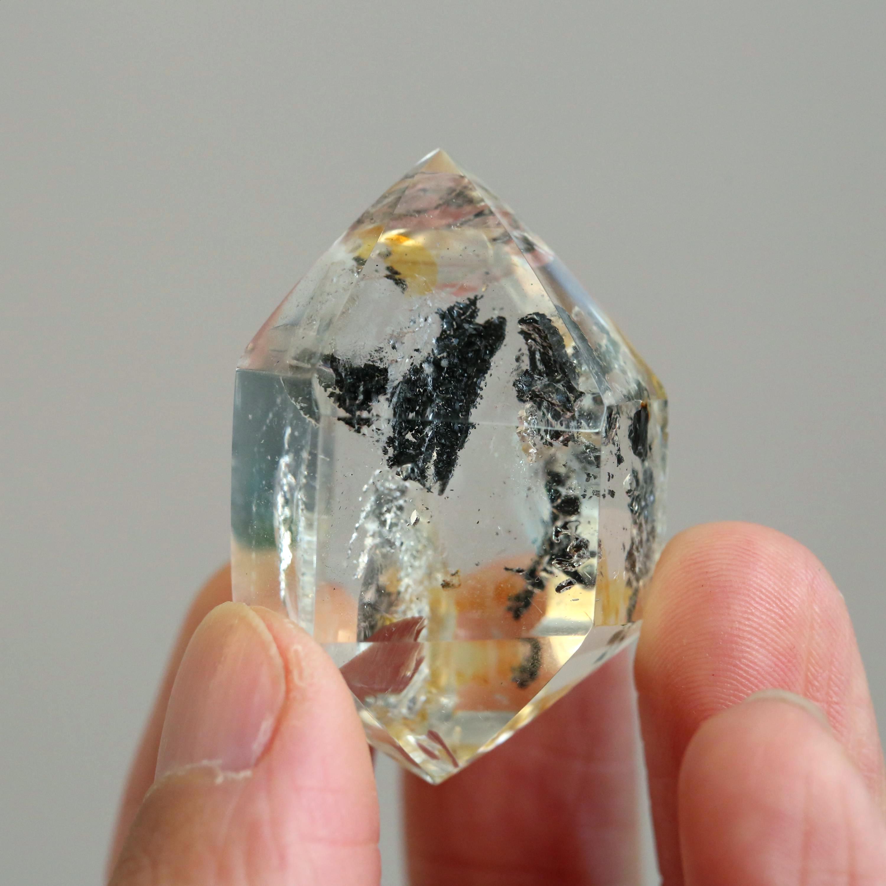 Enhydro crystal - Etsy 日本