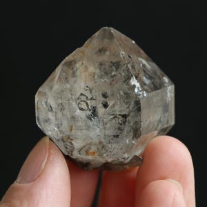 1 Moving bubble, Raw enhydro crystal,Natural enhydro diamond, Enhydro quartz, Raw crystal quartz point, #399