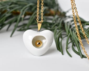 Heart necklace - Porcelain pendant necklace - Heart necklaces for women - Porcelain necklace with gold - Heart-Shaped Pendant, white pendant