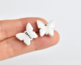 Pendientes de mariposas, pendientes de mariposa, pendientes de tachuelas de porcelana, pendientes de porcelana blanca, pendientes de oro, pendientes de cerámica, jeringa de ohringe Keramik