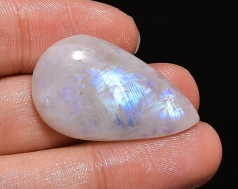 oval shape 33 cts, AAA quality smooth cabochon design stone natural rainbow moonstone loose stone 1 pice multi fire size 21x28x8 mm