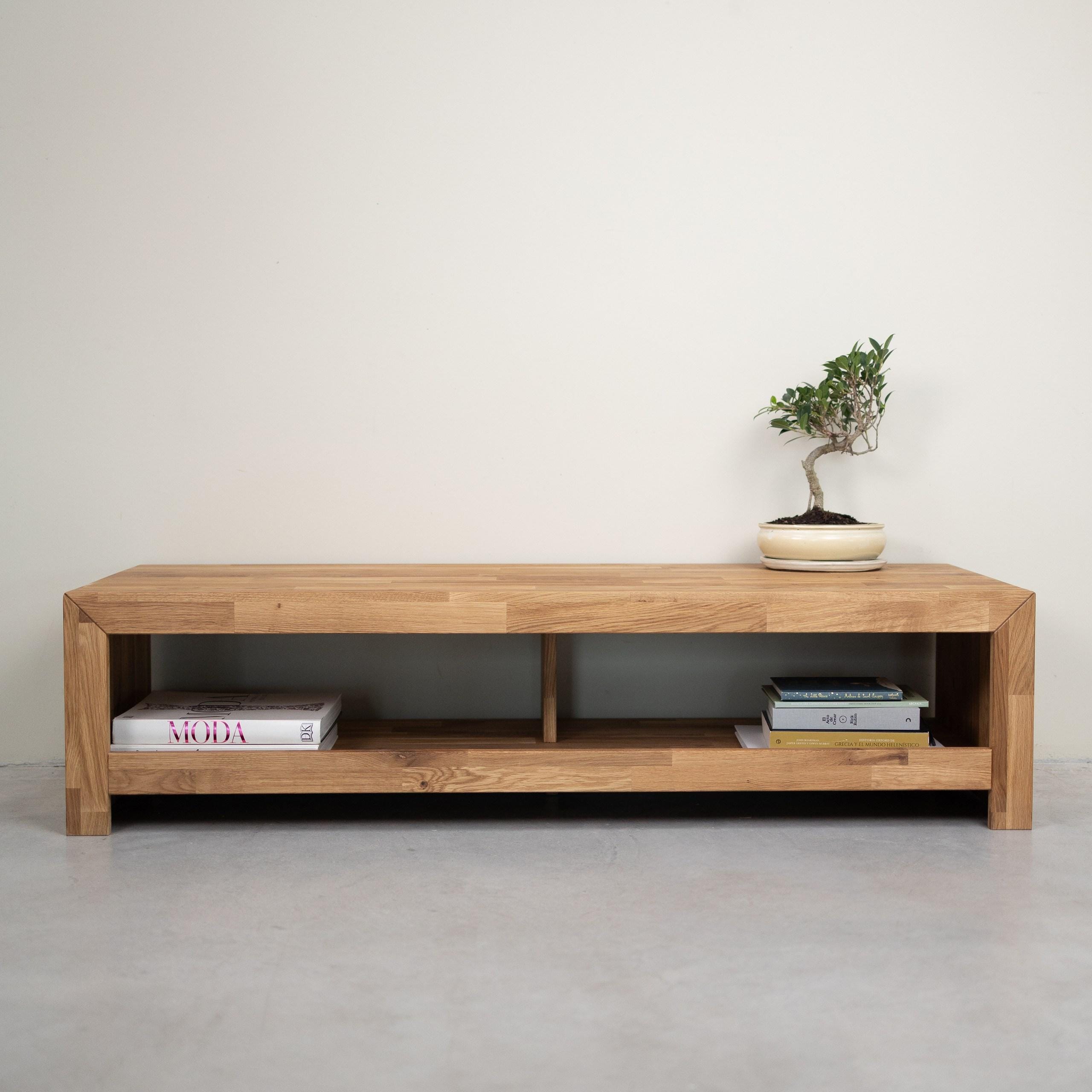 Meuble Tv Design Scandinave En Chêne Massif, Tv-Schrank Aus Eichenholz Im Skandinavischen Design, Niedriger Ohne Schubladen