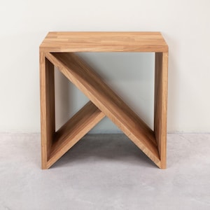 Beistelltisch Massivholz, Eiche, hochwertig, modern, für Wohnzimmer, Schlafzimme, Table d'appoint , bois massif, table de conception