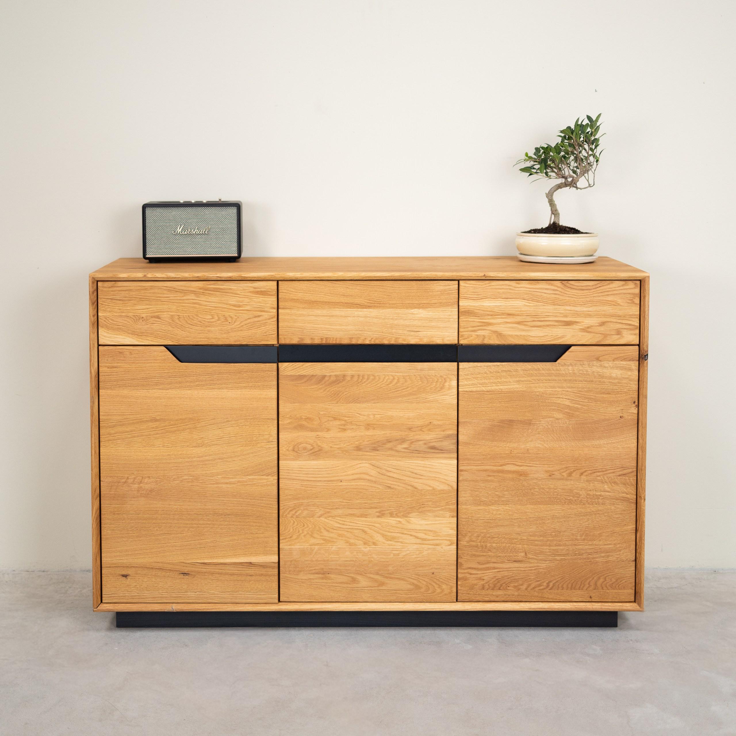 Buffet Commode En Bois De Chêne Massif, Kommode Aus Massivem Eichenholz, Solid Oak Wood Sideboard, Aparador De Madera Maciza De Roble