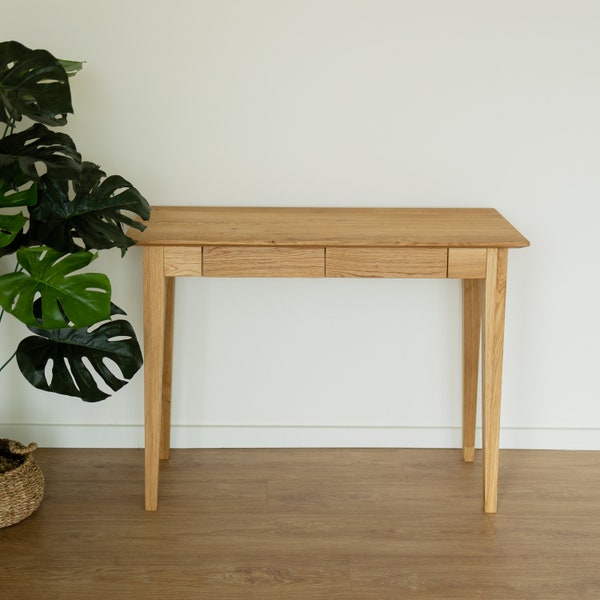 Konsole aus massivem Eichenholz, Eingangsmöbel, console en chêne massif, meuble d'entrée nordique, console. Consola de madera maciza roble