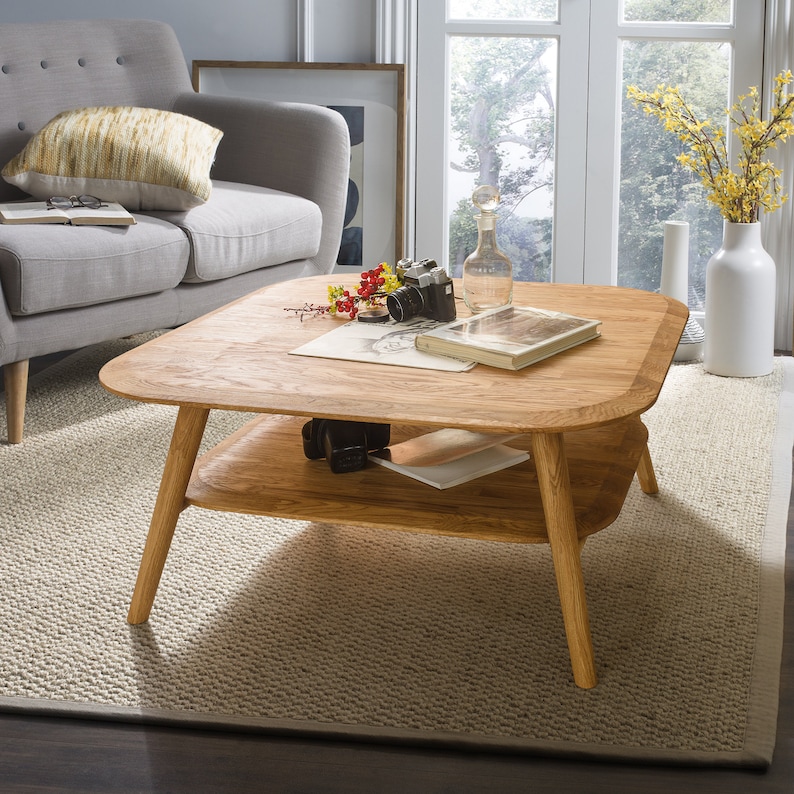 Mid century oak wood coffee table Scandinavian style, mesa de centro roble, Couchtisch aus massiver Eiche, table basse en chêne massif