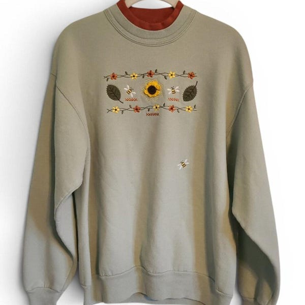VIntage 90s Cottagecore Grandma Pullover Crew Neck Sweatshirt Sunflower Bees