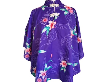 Bluzka vintage w kolorze fioletowym z rękawami typu dolman w tropikalne kwiaty, wykonana w stylu hawajskim
