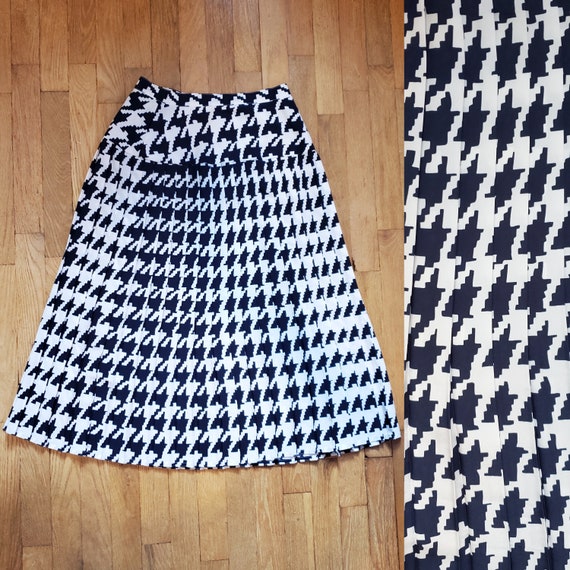 Vintage 80s Navy Blue White Houndstooth Pleated A Line Midi Skirt